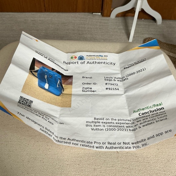 Louis Vuitton Lockme Bucket Bag - Picture 15 of 16